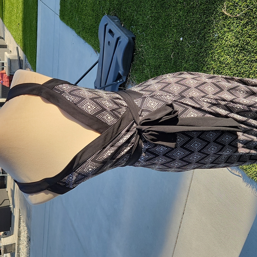 Banana Republic Dress - Picture 4 of 10